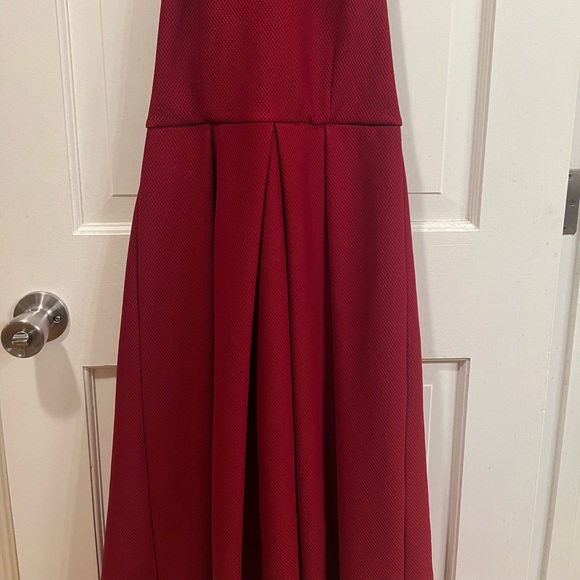 Lulus red midi dress. Size Medium. - Picture 3 of 7